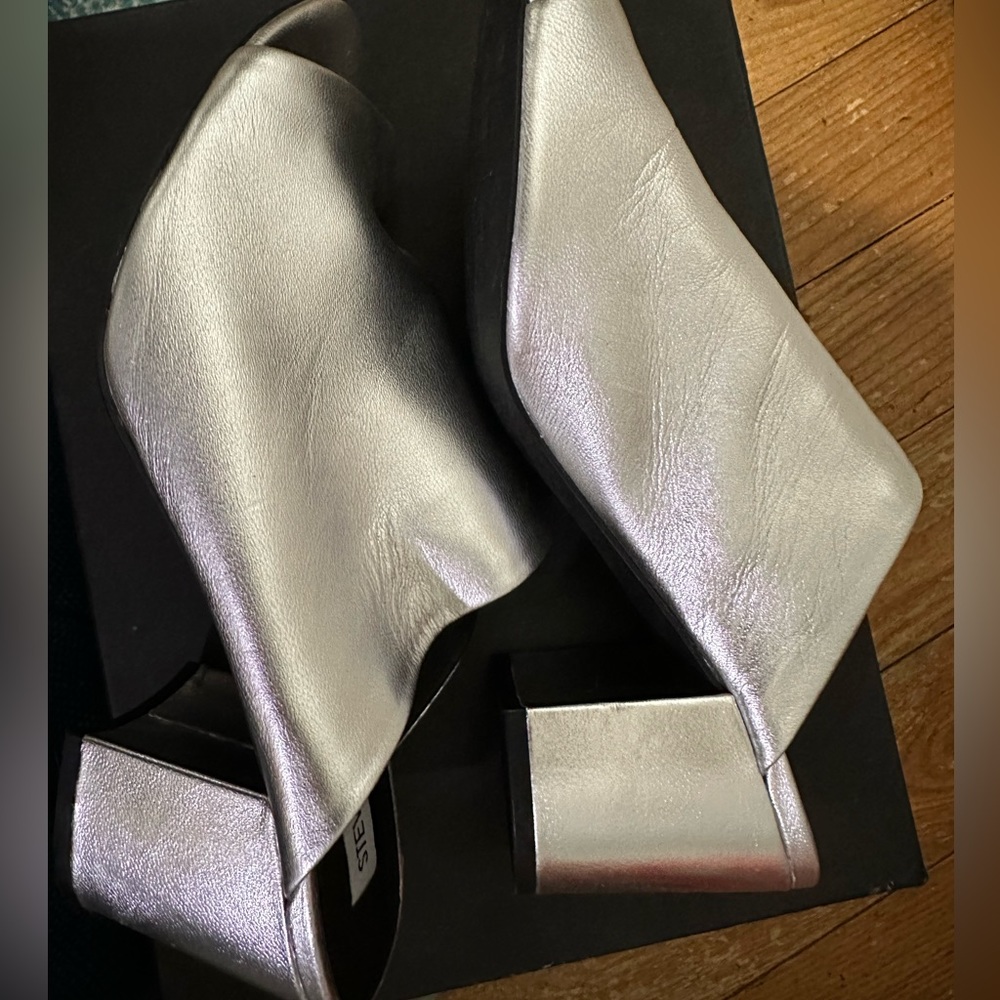 Steve madden silver mules size 9 women